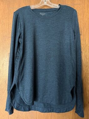Athleta Uptempo long sleeve shirt, size medium